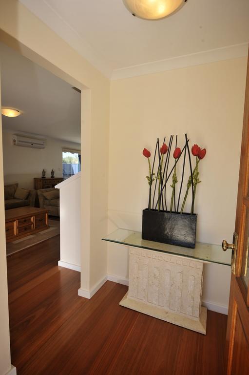 Palm Beach Manor Rockingham Zewnętrze zdjęcie
